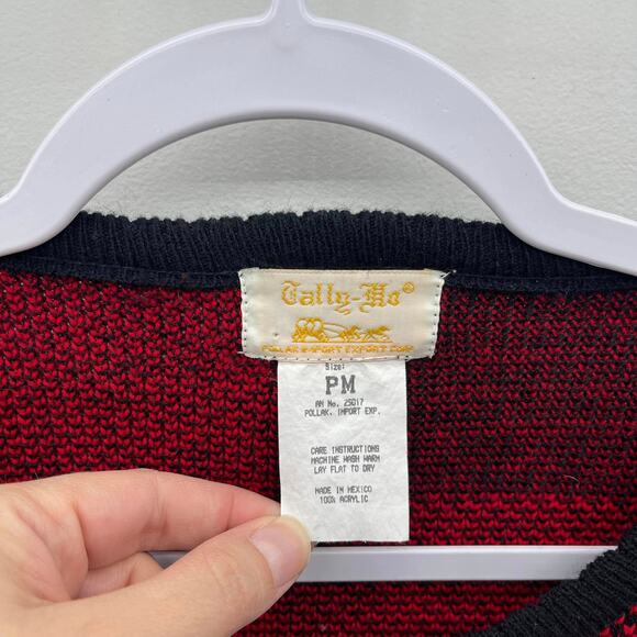 Vintage Tally-Ho‎ Red Black Plaid Knitted Cardigan Sweater Carriage Horse Button - Picture 6 of 6